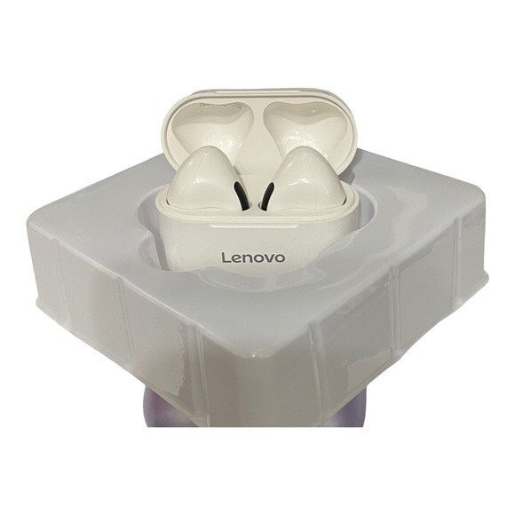 Lenovo LP40 Bluetooth Earbuds - Picture 3 of 6